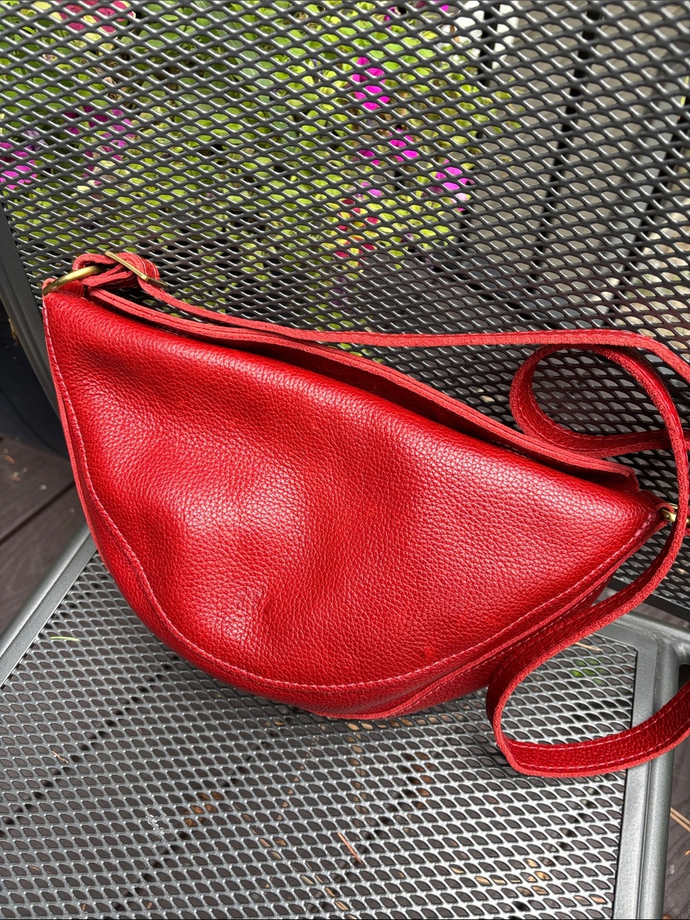 Chili Red Koala Sling Bag, M, Portland Leather